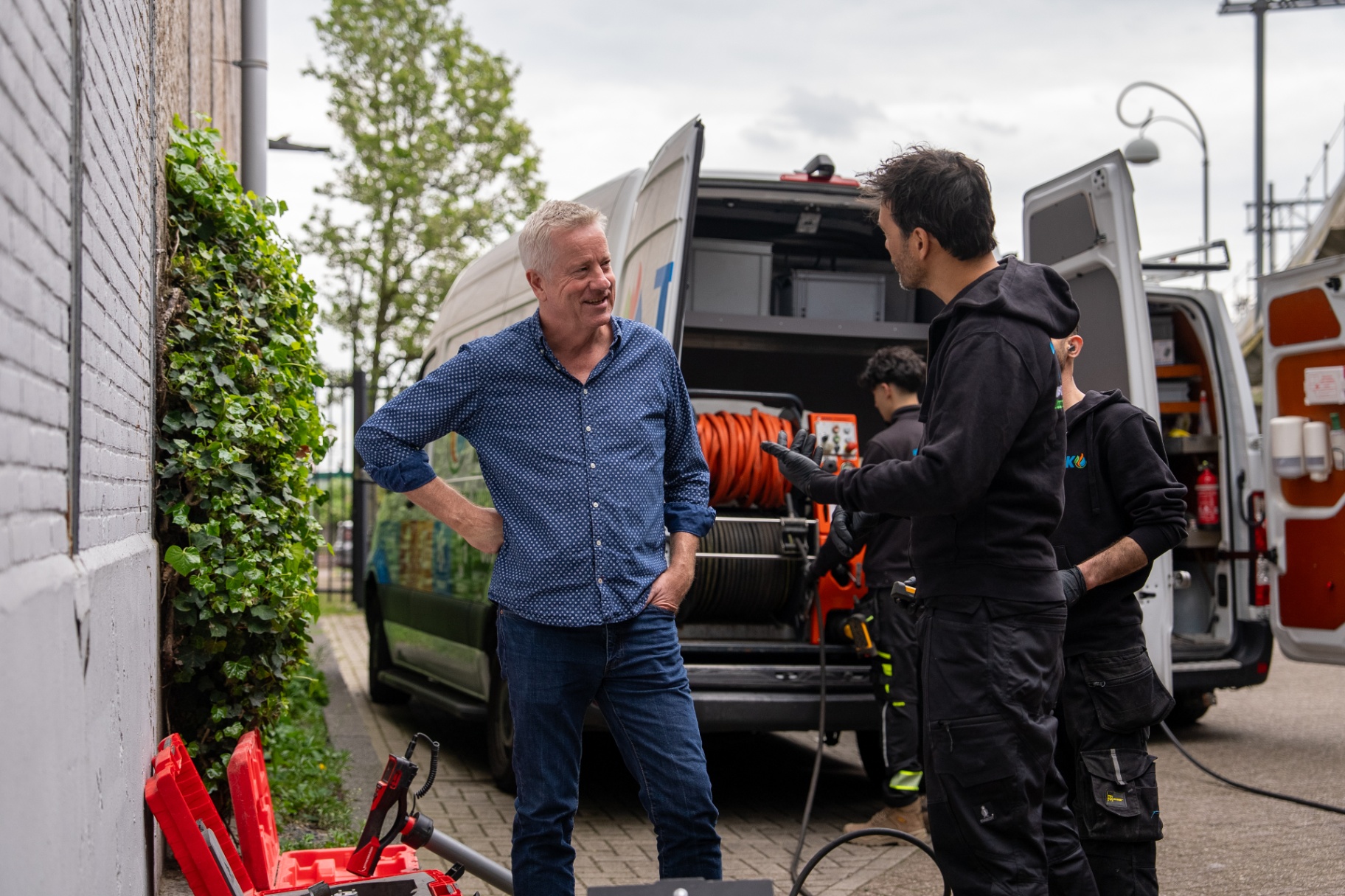 Portret van TFK Installatieservice oprichter in bedrijfskleding